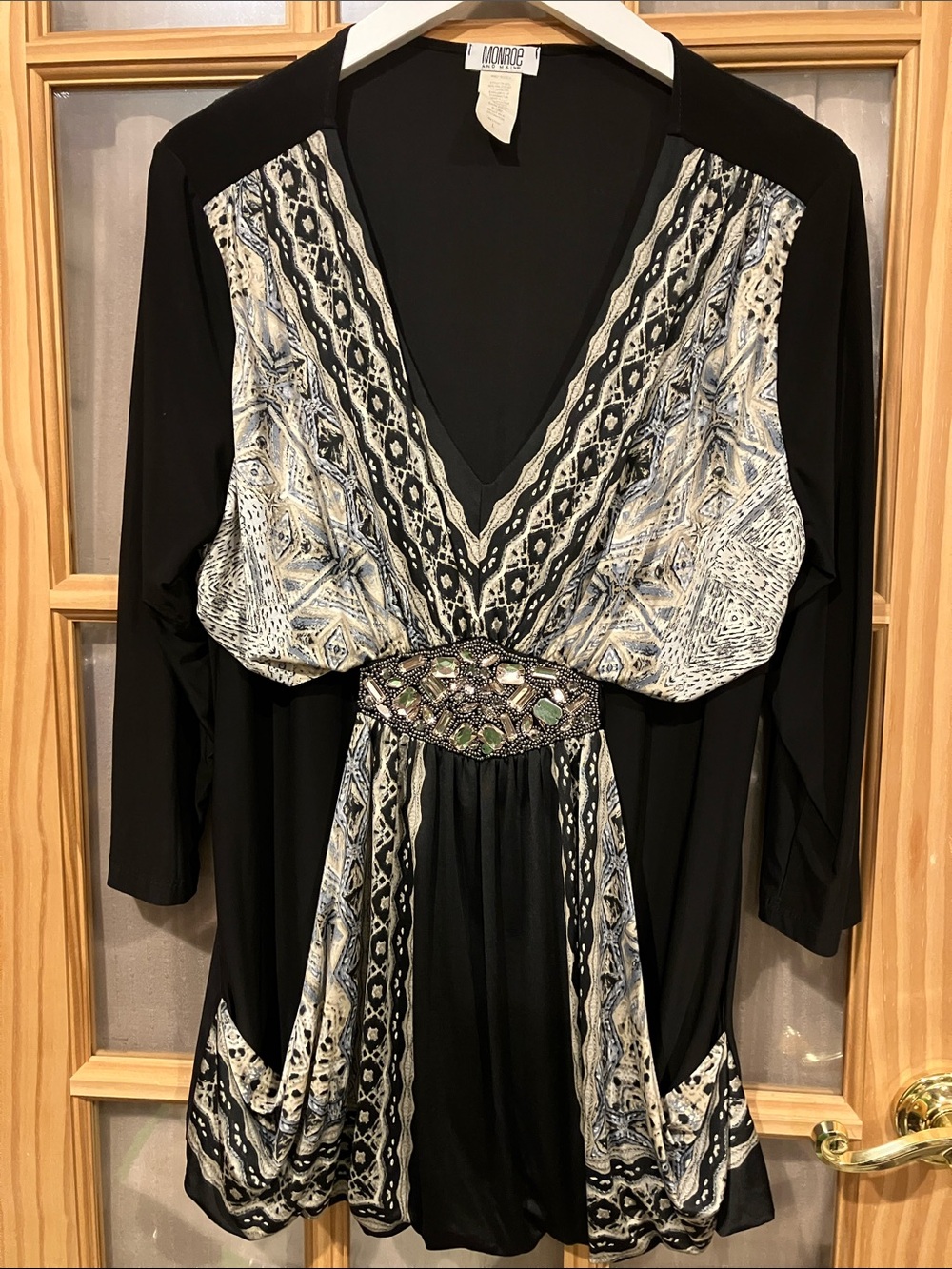 Monroe & Main Black and Cream Patterned V-Neck Tunic
